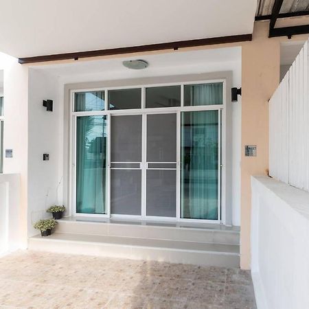 Modern Townhome At The Old City شيانغ ماي المظهر الخارجي الصورة