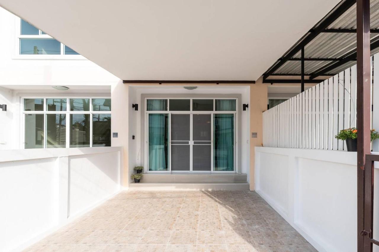 Modern Townhome At The Old City شيانغ ماي المظهر الخارجي الصورة